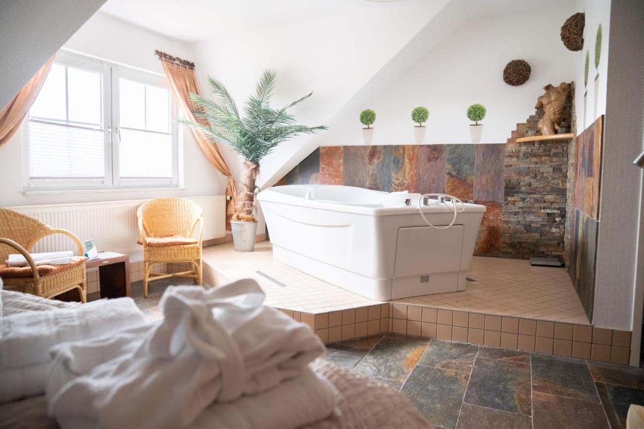 Hotel Am Uckersee Röpersdorf Kültér fotó