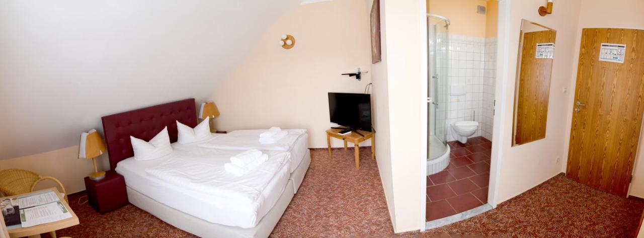 Hotel Am Uckersee Röpersdorf Kültér fotó